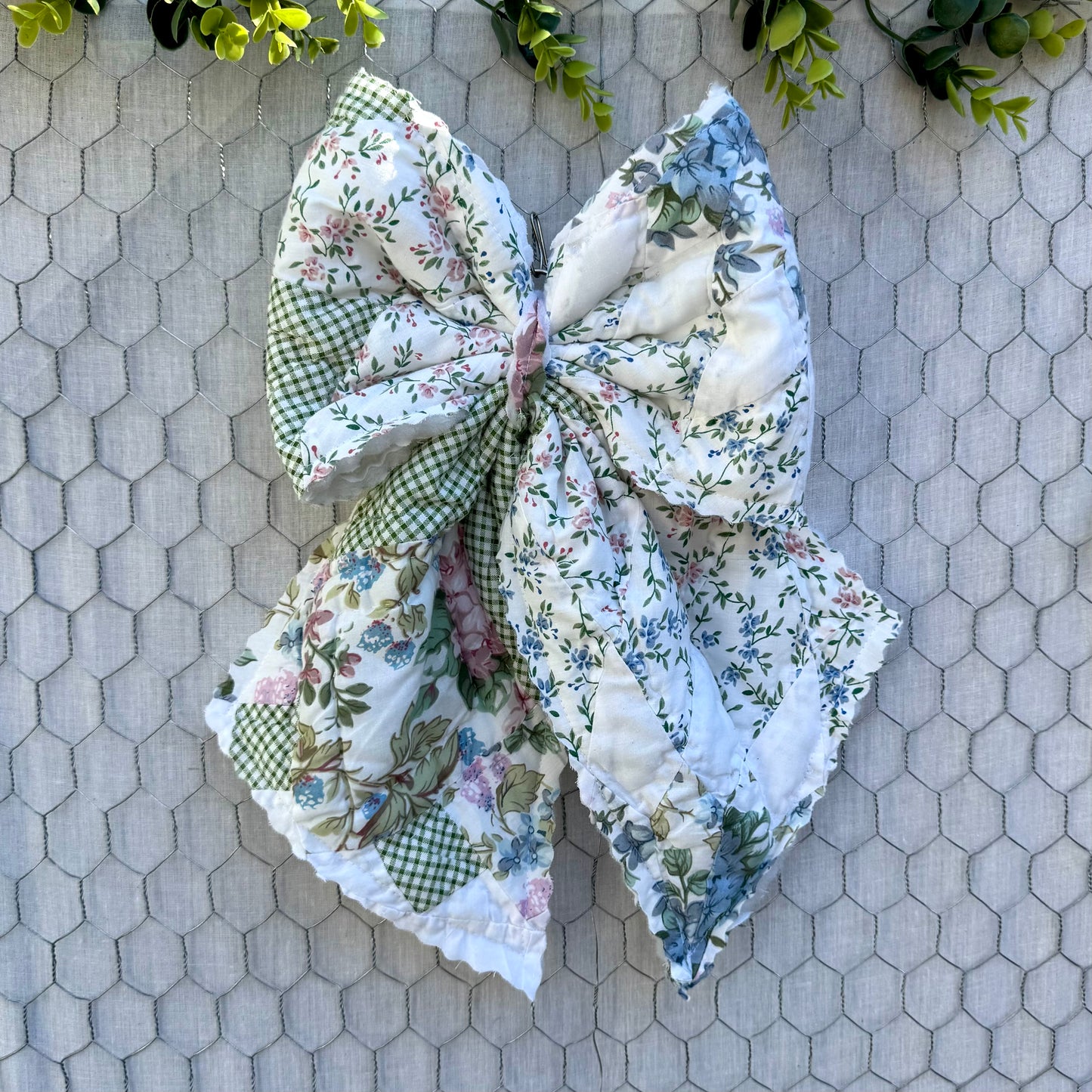 Abigale Quilted Bow Door Hanger