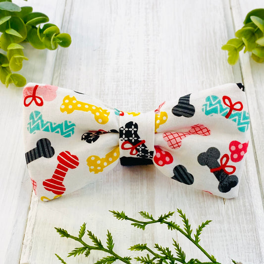 Bright bones bow tie for pets.