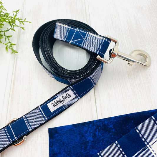 Navy and cream check dog leash.