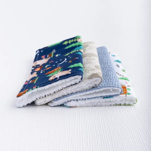 Side view of washing cloth set.
