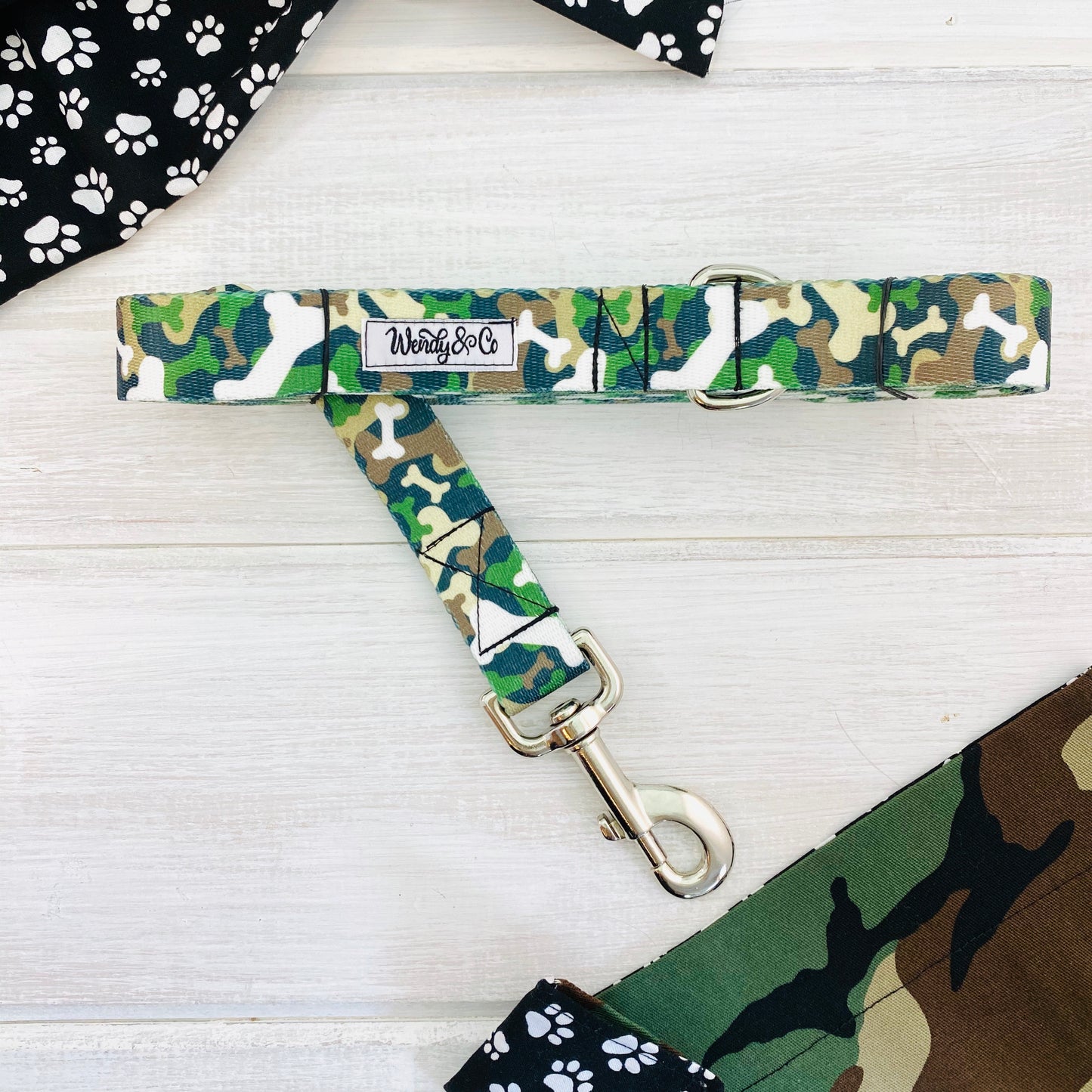 Camo green dog leash in extra small to extra large.