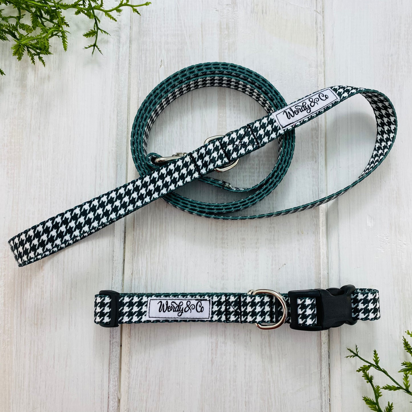 Black & White Houndstooth Collar