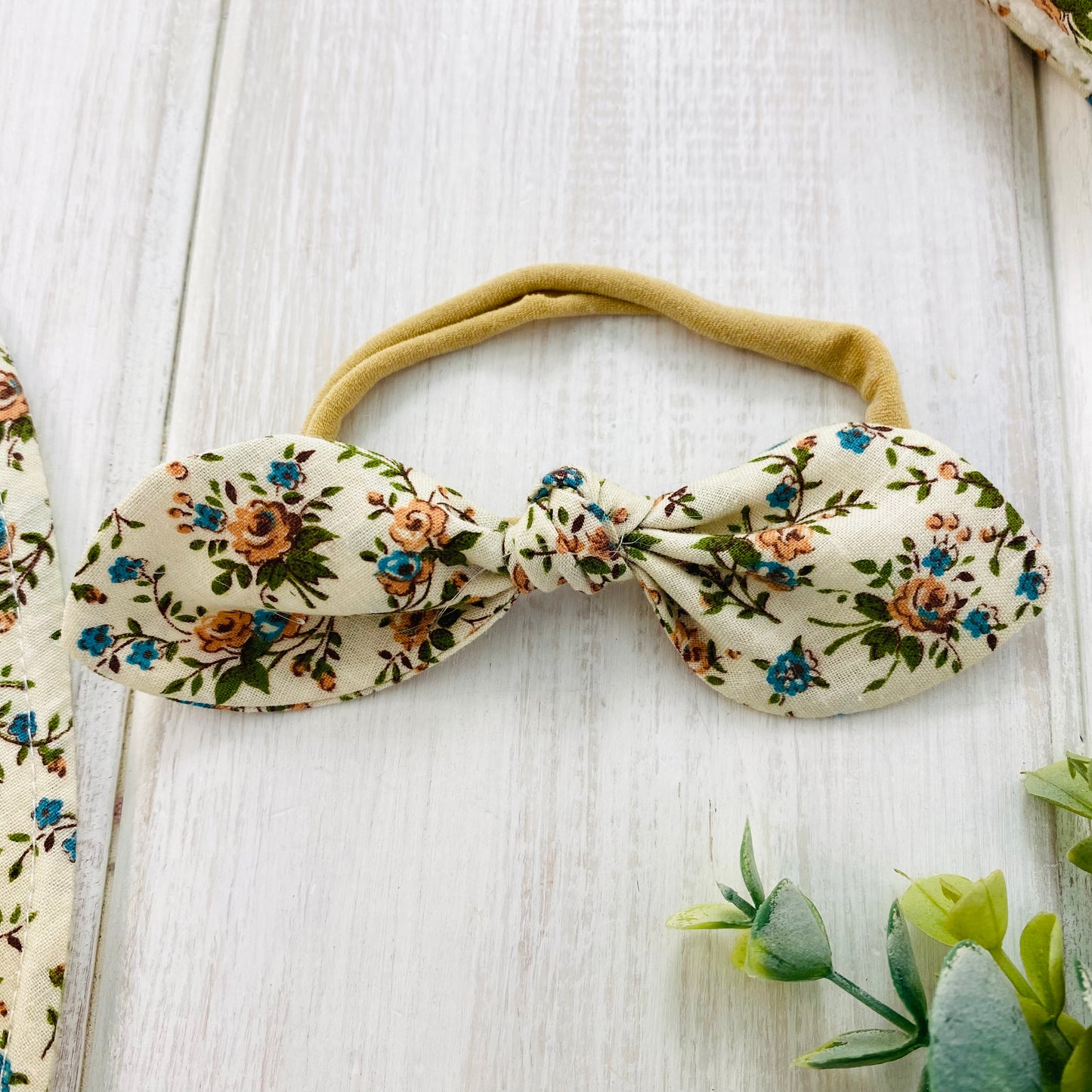 Vintage Bouquet Baby Bow