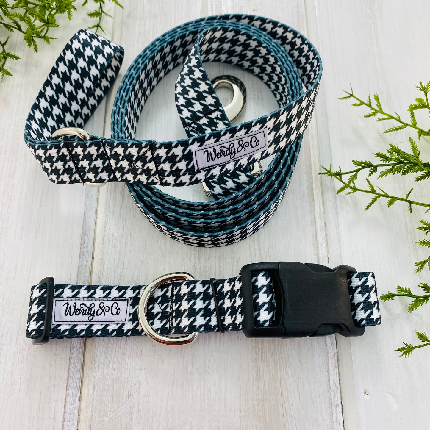 Black & White Houndstooth Collar